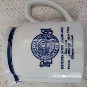 BLUE AND WHITE Ceramic La Maison La Cuisine Belle et Bonne Measuring Jug